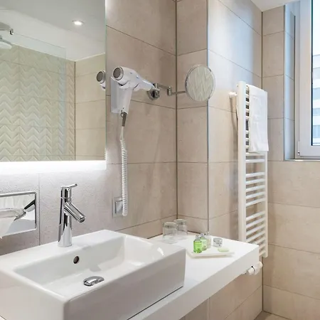 Nh Hotel 4*